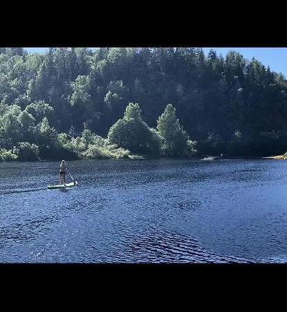 Glamping On Idyllic Lake, Paddle Boards & Rowboat