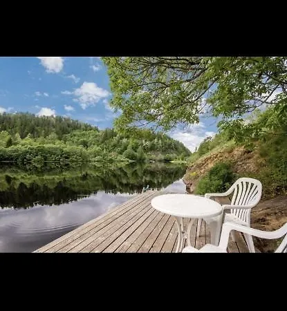 Glamping On Idyllic Lake, Paddle Boards & Rowboat 럭셔리텐트 포르스그룬