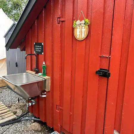 Lyxtält Glamping On Idyllic Lake, Paddle Boards & Rowboat