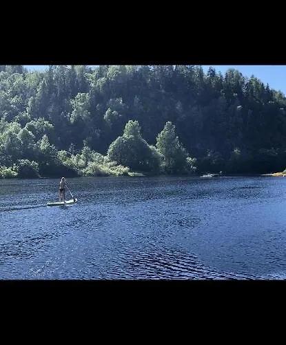 Glamping On Idyllic Lake, Paddle Boards & Rowboat