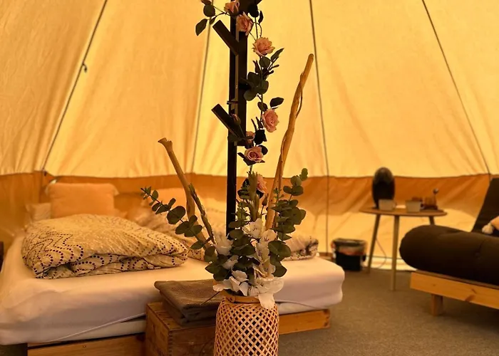 Lyxtält Glamping On Idyllic Lake, Paddle Boards & Rowboat *