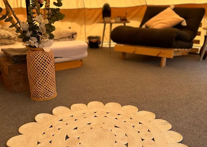 Lyxtält Glamping On Idyllic Lake, Paddle Boards & Rowboat *