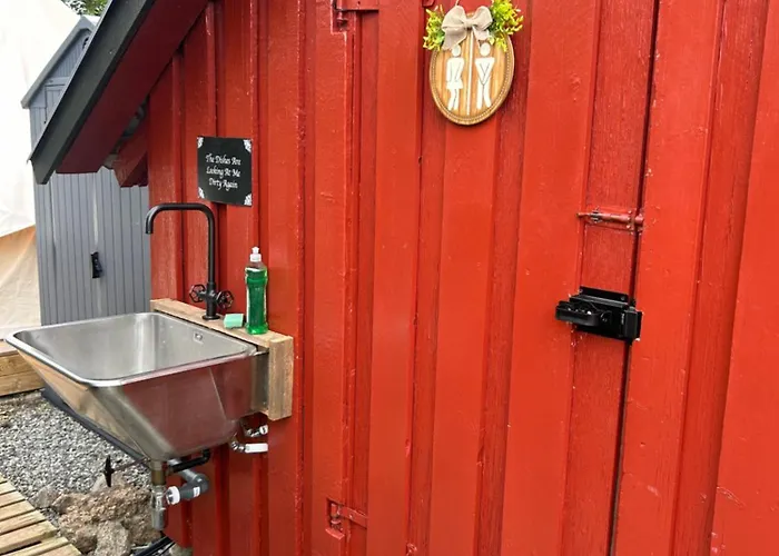 Lyxtält Glamping On Idyllic Lake, Paddle Boards & Rowboat