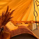 Glamping On Idyllic Lake, Paddle Boards & Rowboat Lüks kamp alanı Porsgrunn